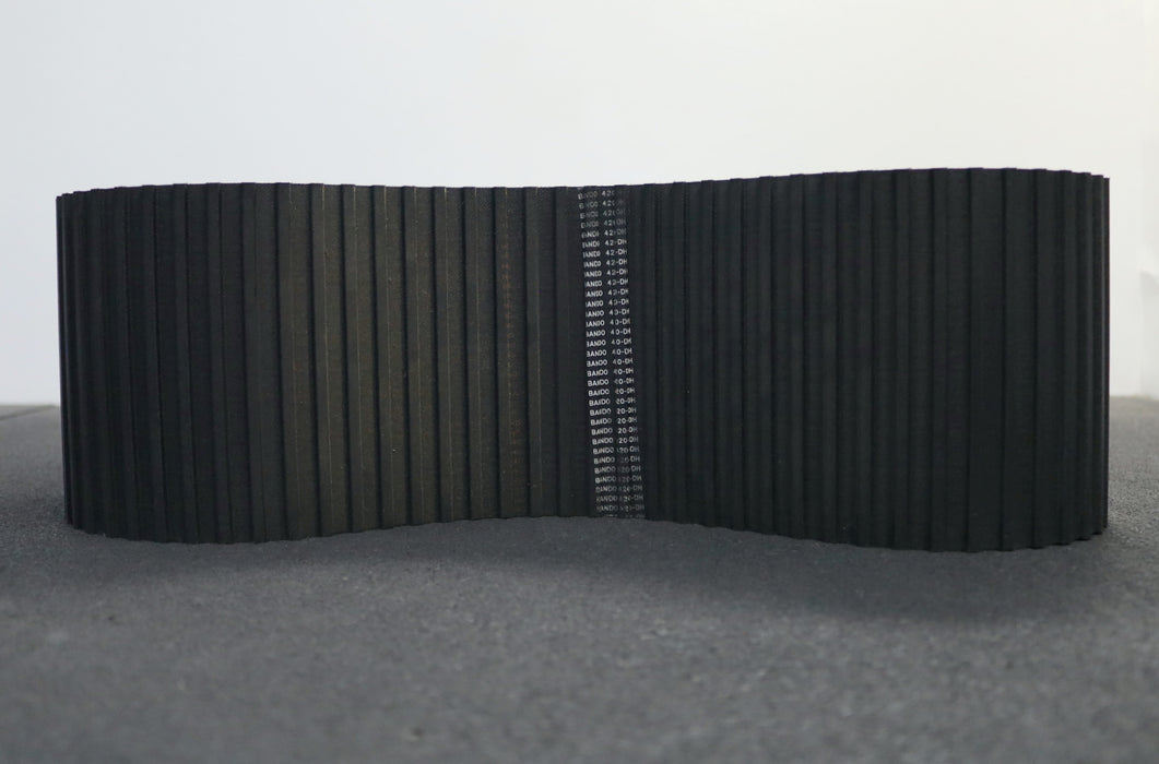 Bild des Artikels BANDO-Zahnriemen-Timing-belt-doppelverzahnt-420-DH-Breite-136mm-Länge-1066,8mm