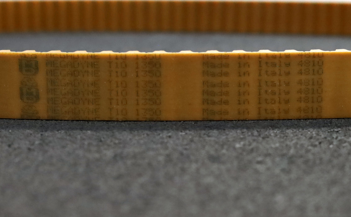 Bild des Artikels MEGADYNE-Zahnriemen-Timing-belt-T10-Breite-26mm-Länge-1350mm-unbenutzt