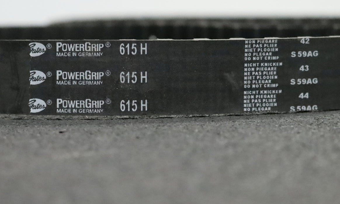 Bild des Artikels GATES-Zahnriemen-Timing-belt-615-H-Breite-26mm-Länge-1562,1mm-unbenutzt