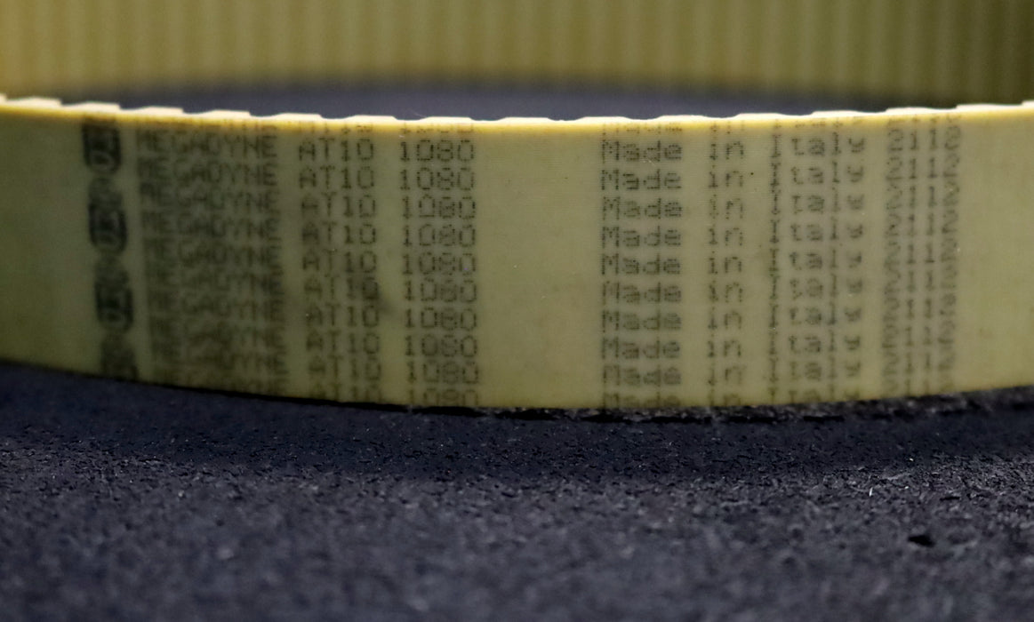 Bild des Artikels MEGADYNE-Zahnriemen-Timing-belt-AT10-Breite-37mm-Länge-1080mm-unbenutzt