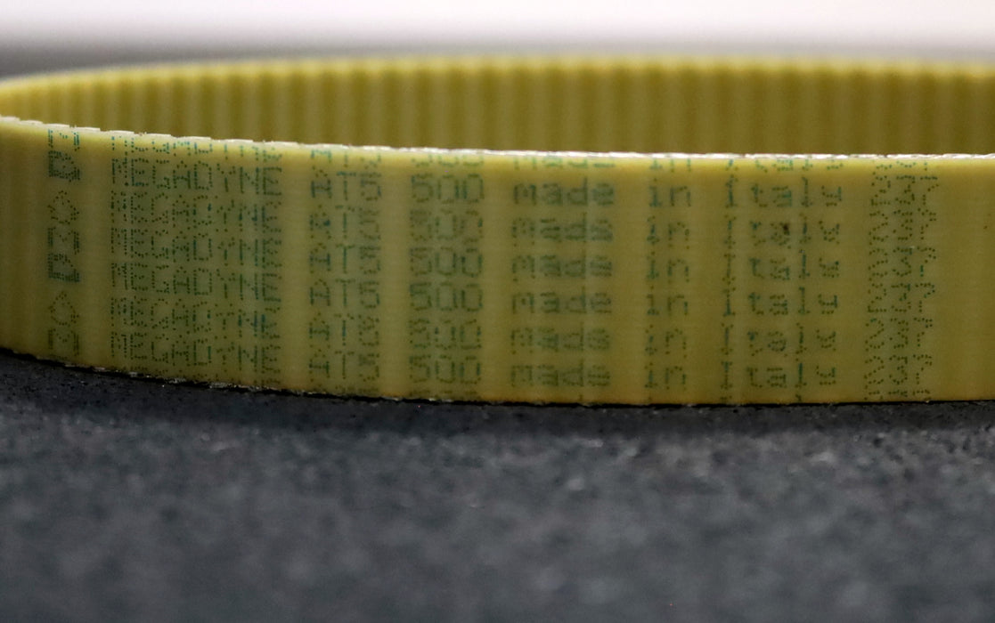 Bild des Artikels MEGADYNE-Zahnriemen-Timing-belt-AT5-Breite-25mm-Länge-500mm-unbenutzt