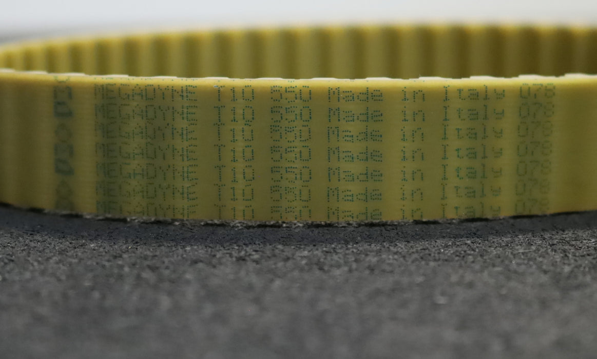 Bild des Artikels MEGADYNE-Zahnriemen-Timing-belt-T10-Breite-25mm-Länge-550mm-unbenutzt