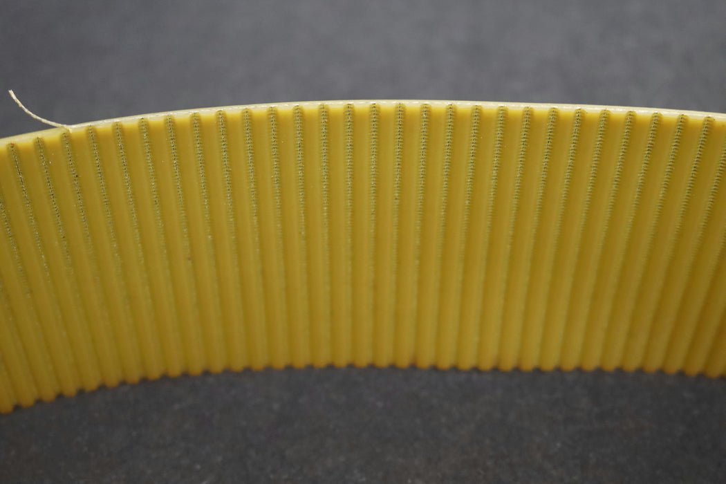 Bild des Artikels MEGADYNE-Zahnriemen-Timing-belt-AT5-Breite-75mm-Länge-825mm-unbenutzt