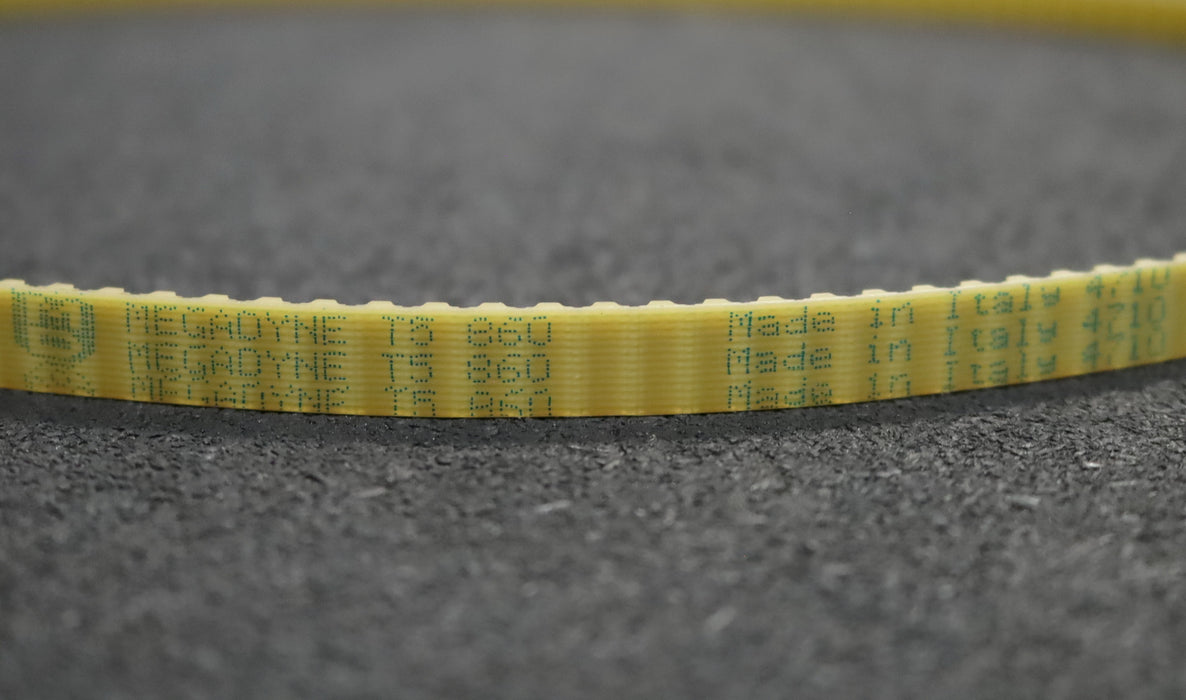 Bild des Artikels MEGADYNE-5x-Zahnriemen-5x-Timing-belt-T5-Breite-10mm-Länge-860mm-unbenutzt