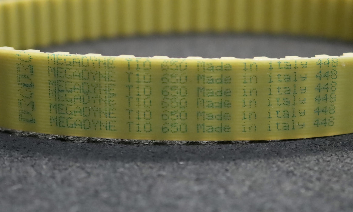 Bild des Artikels MEGADYNE-Zahnriemen-Timing-belt-T10-Breite-24mm-Länge-650mm-unbenutzt