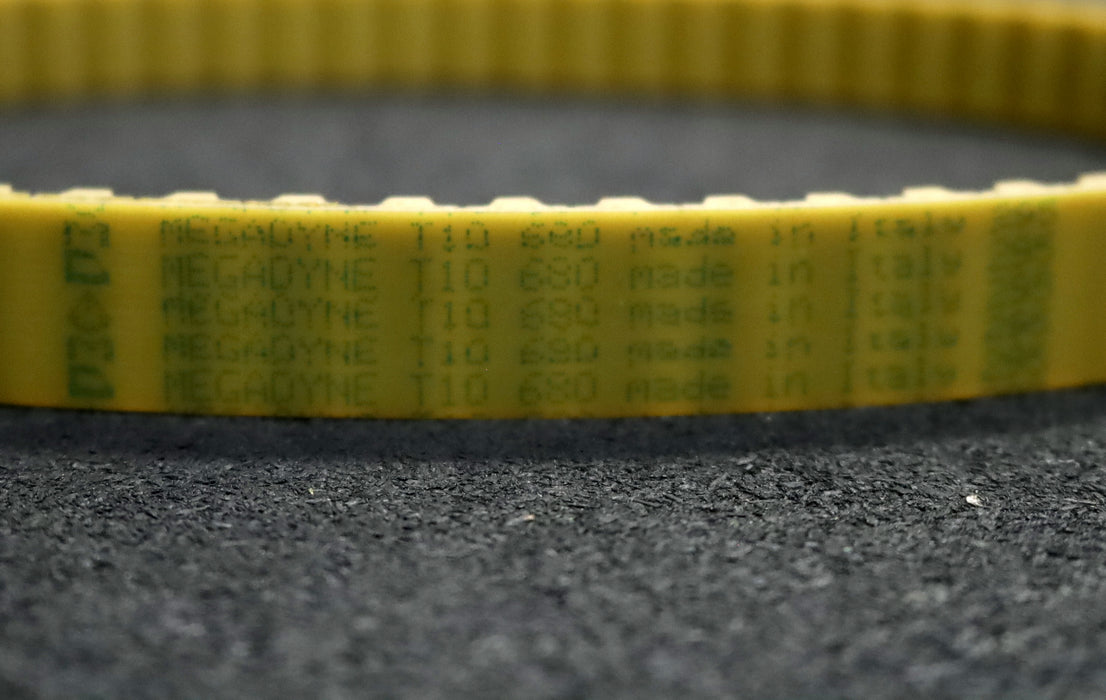 Bild des Artikels MEGADYNE-Zahnriemen-Timing-belt-T10-Breite-20mm-Länge-680mm-unbenutzt