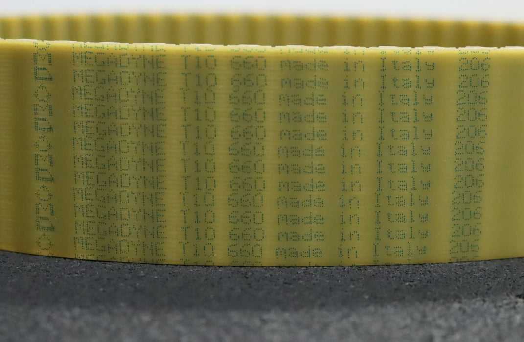Bild des Artikels MEGADYNE-Zahnriemen-Timing-belt-T10-Breite-47mm-Länge-660mm-unbenutzt