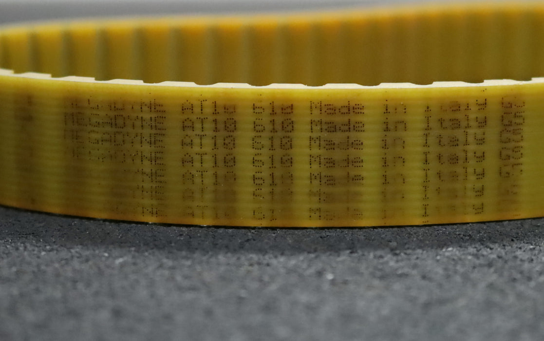 Bild des Artikels MEGADYNE-Zahnriemen-Timing-belt-AT10-Breite-25mm-Länge-610mm-unbenutzt