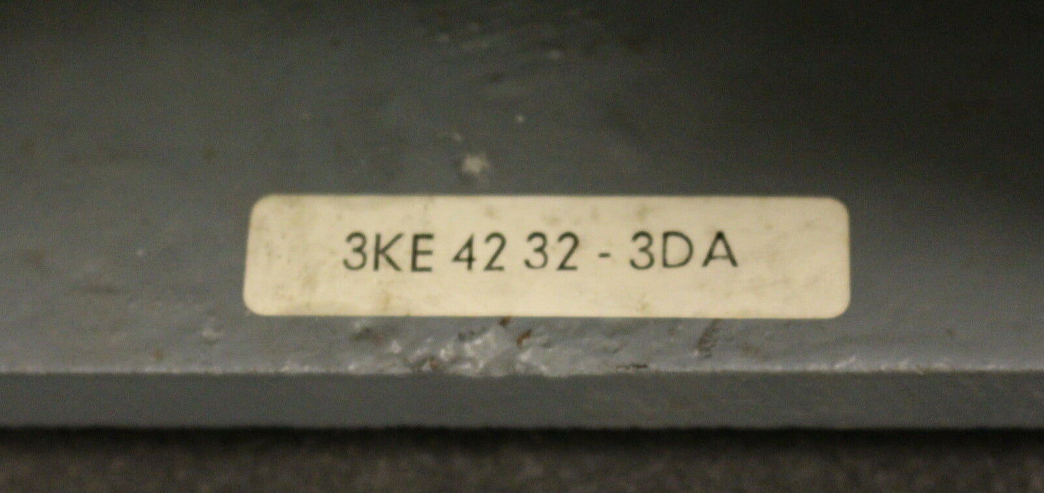 SIEMENS Gussgekapselter Lasttrennschalter 3KE 4232-3DA 0Q1 250A ohne NH-Sicher.