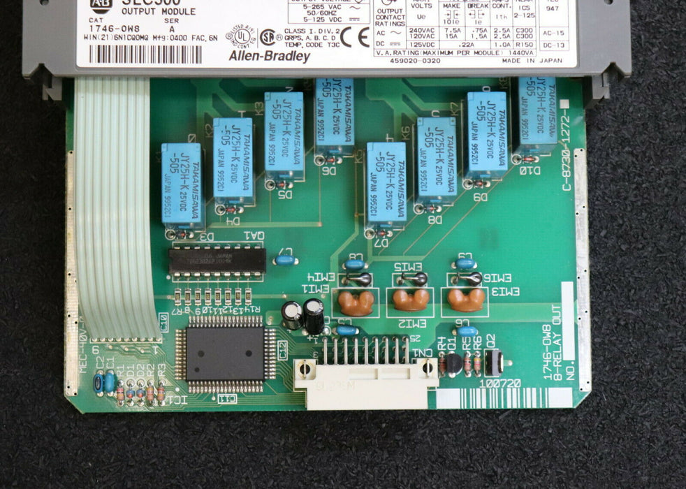 ALLEN BRADLEY Output module RELAY SLC500 CAT. 1746-OW8 Ser. A - gebraucht
