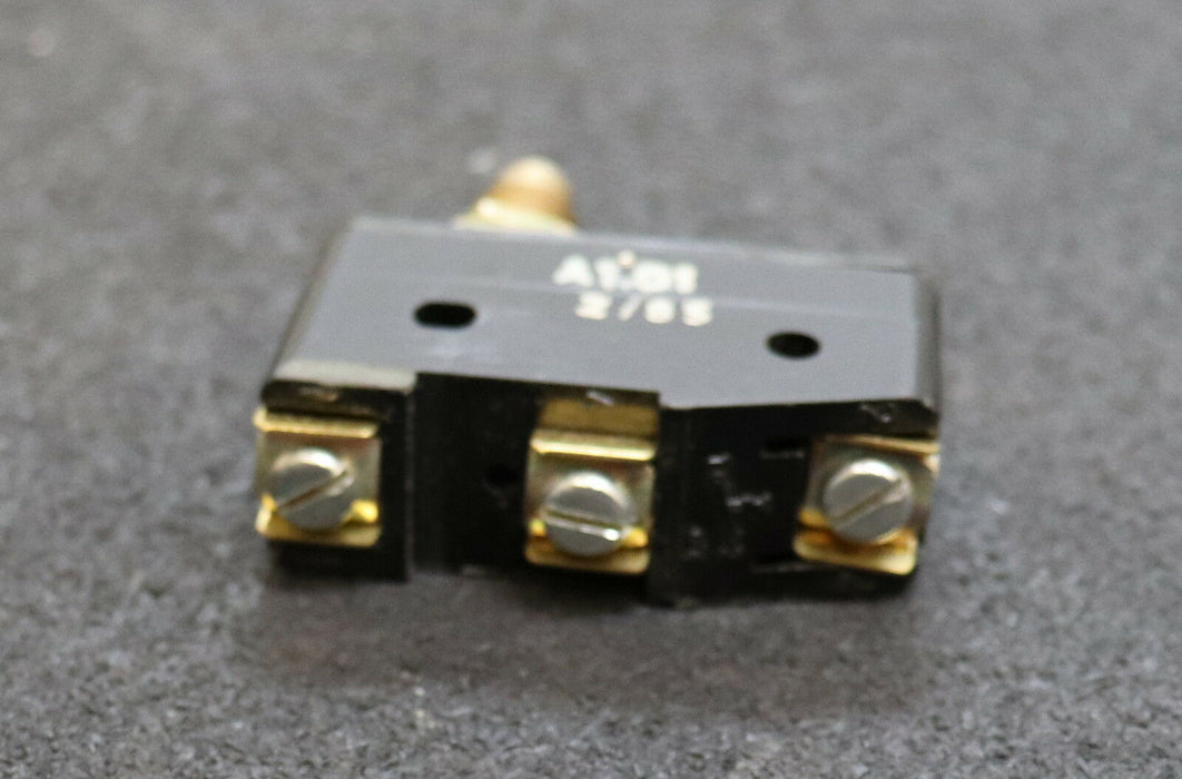 ROBOTRON DDR 3 Stück Mikroschalter Taster A1D1 380V 16A