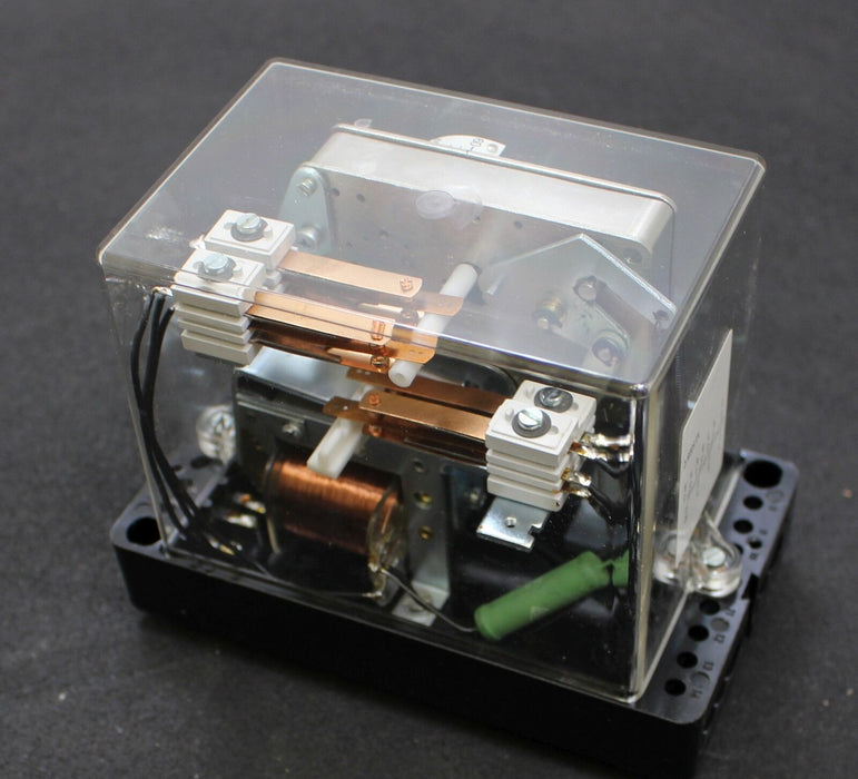 SCHLEICHER Präzisions-Zeitrelais MZU 231-B GZ8 48V t= 6-60s 500W Nr. 04114569