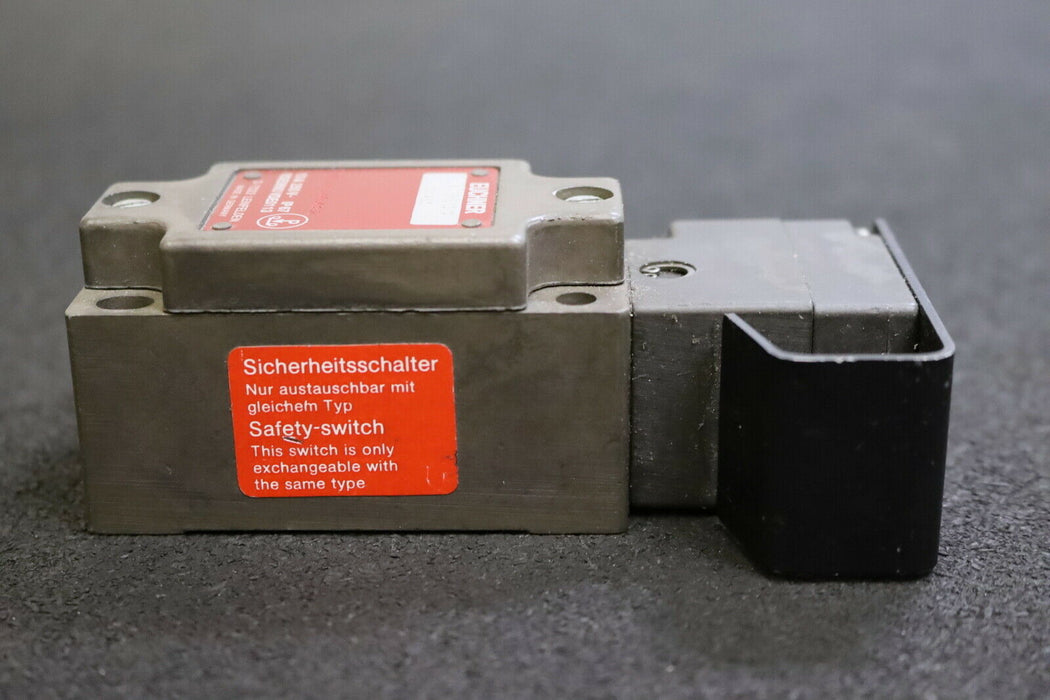 EUCHNER Sicherheitsschalter NZ1VZ-538 C C1233 10A 250VAC IP67 nach VDE0660