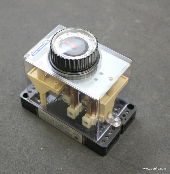 SCHLEICHER Zeitrelais MZA 120 GZ8 220VAC 50Hz 0,15-3min 500W 380VACmax. 6Amax