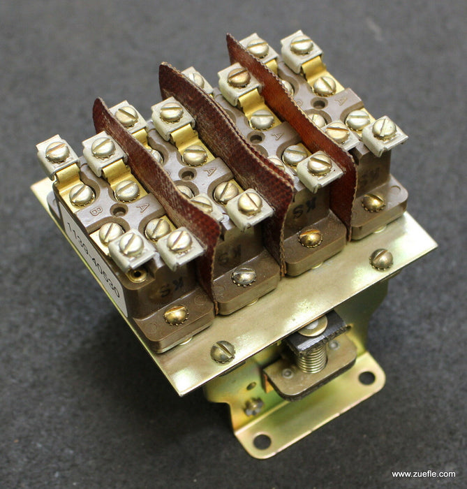 SQUARE COMPANY A.C. pilot duty / D.C. pilot duty Type P04 S3 215512 LS class8501