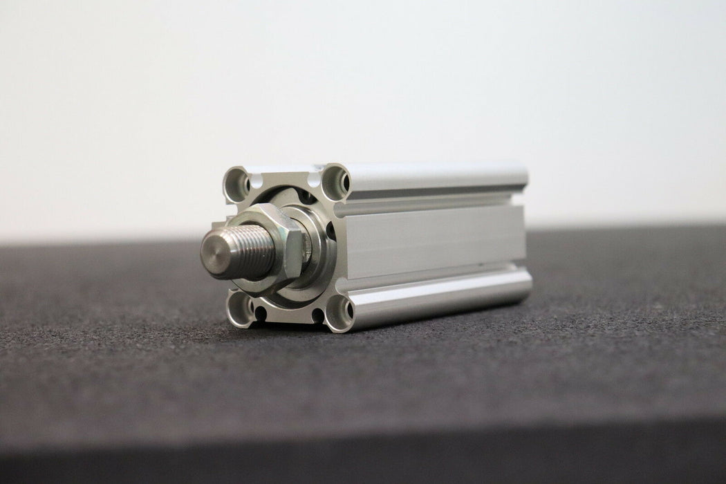 SMC Pneumatikzylinder CDQ2BS32-50DCMZ Hub 50mm Kolbendurchmesser 32mm