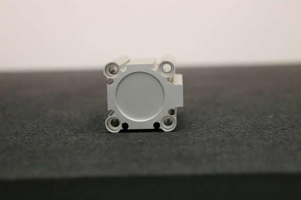 SMC Pneumatikzylinder CDQ2BS32-50DCMZ Hub 50mm Kolbendurchmesser 32mm