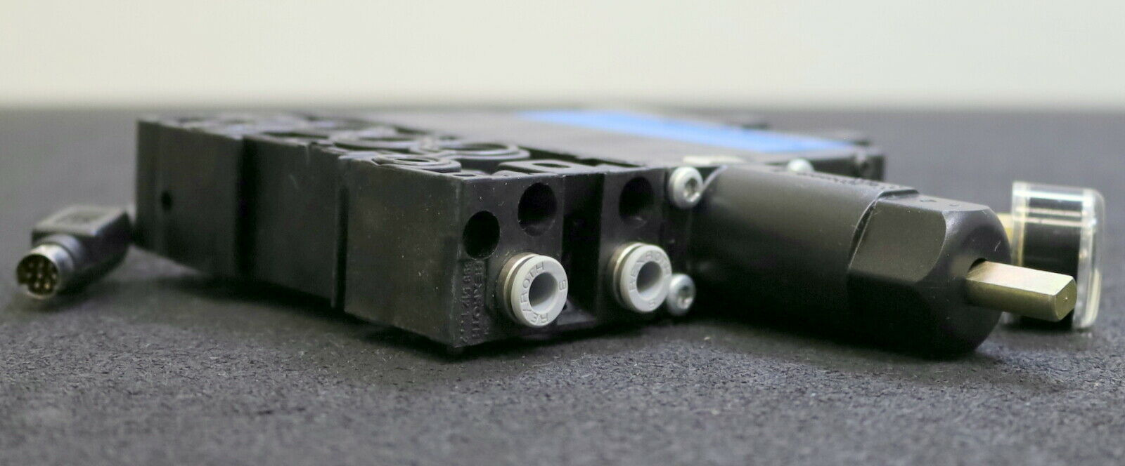 REXROTH Ventil valve MH 20366 PRI002 8985121..2 576351…0 5763503183 24VDC 67mA