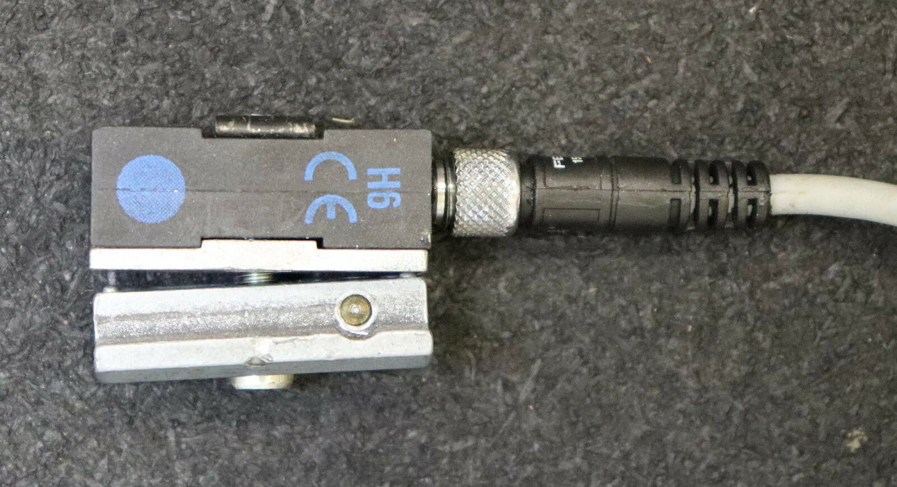 FESTO Näherungsschalter SMTO-1-PS-S-LED-24C mit Kabel Gewicht 150g gebraucht
