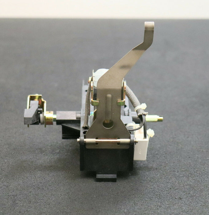 ABB Stromauslöser UXAB239335020 Befestigungsteil für Arbeitsstromauslöser F3/6