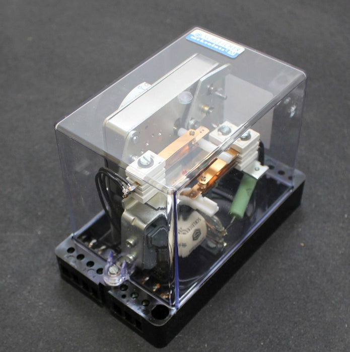 SCHLEICHER Präzisions-Zeitrelais MZU 22-S GZ8 - 220V t=1-10s 500W - Nr. 101078/1