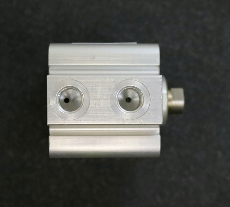 BOSCH Kurzhubzylinder Short stroke cylinder 0822010541 KolbenØ 32mm Hub 10mm