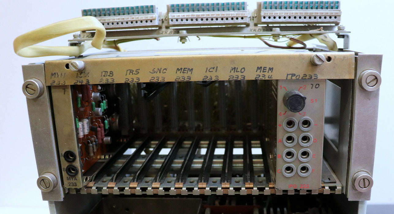 VEB EAB DDR Steuergerät Einschubkassetten fehlen gemäß Bild ! Thyresch DT0 BB17