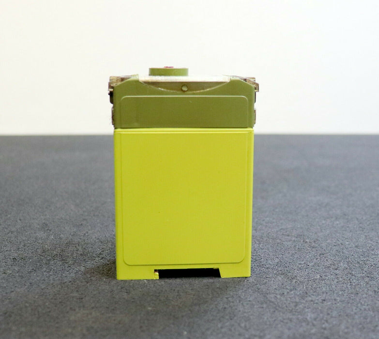 PILZ Sicherheitsrelais PA-1SK T = 3-300sec. Art.Nr. 472714 Ansprechverzögert 24V