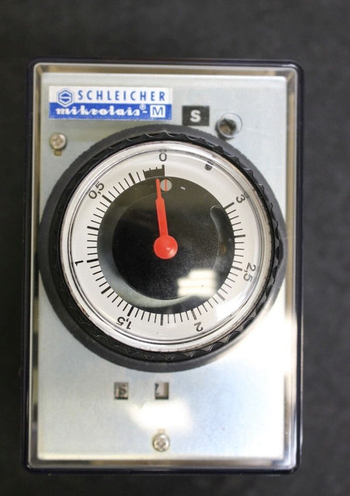 SCHLEICHER Zeitrelais MZA120 - 220VAC - Zeitbereich: 0,15-3min - 2 Wechsler