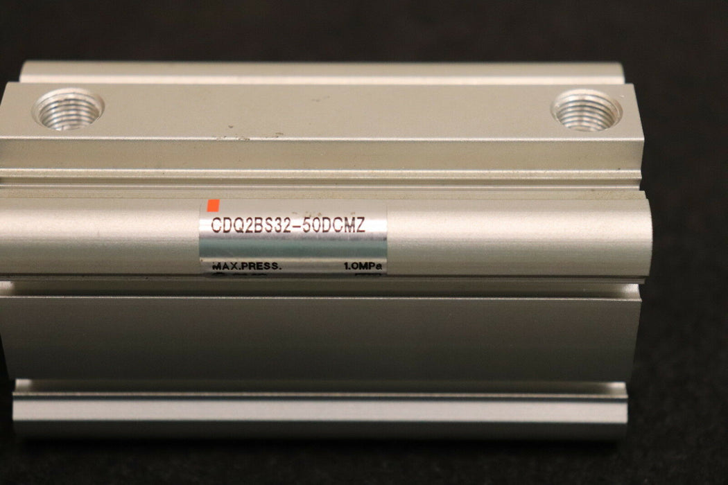SMC Pneumatikzylinder CDQ2BS32-50DCMZ Hub 50mm Kolbendurchmesser 32mm