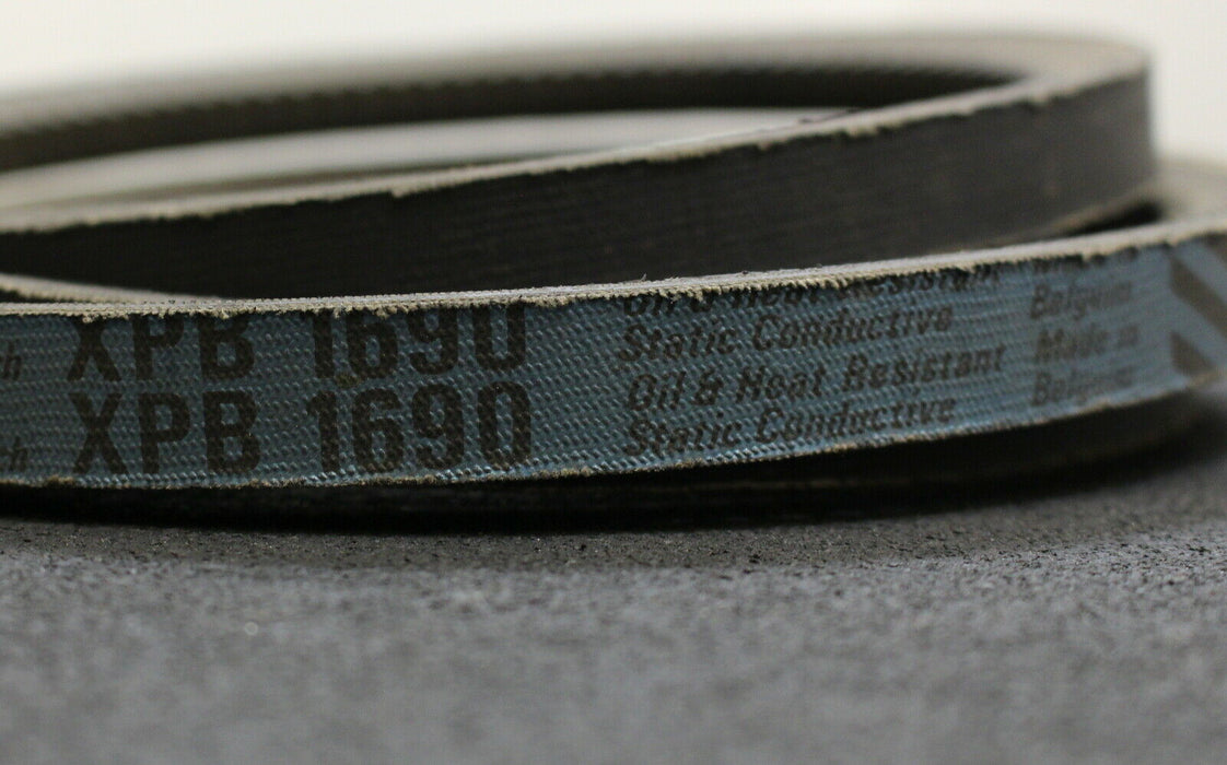 GATES Zahnriemen Quad Power XPB 1690 - unbenutzt