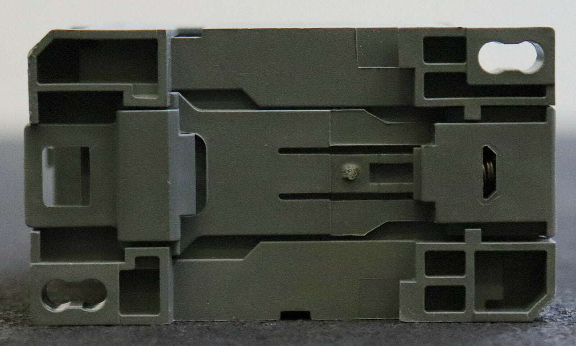 ABB Hilfsschütz KC62E Spule 60VDC Ith=10A Ie=4A-240V AC-15 FPH1423001R0621