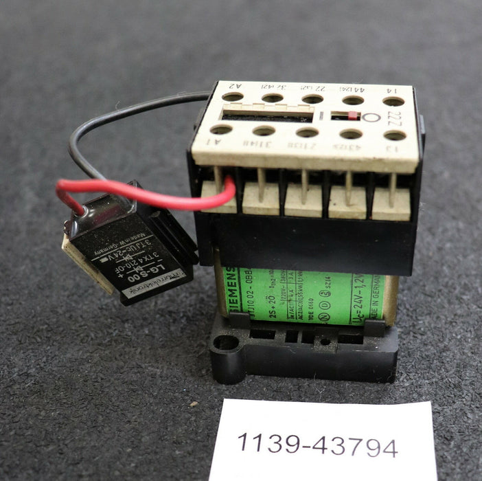 SIEMENS 3 Stück Hilfsschütz22Z 3TJ1002-0BB4 Uc=24VDC 1,2W gebraucht