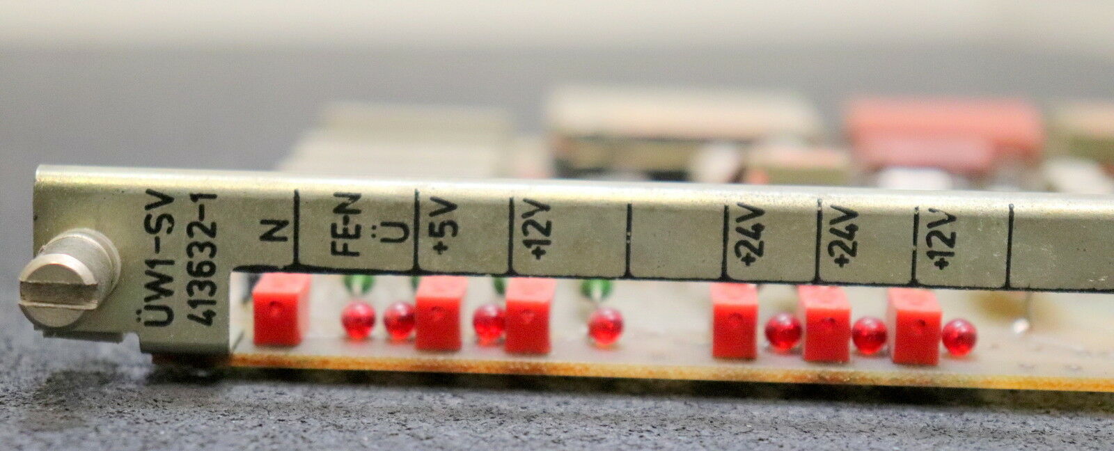 VEM NUMERIK RFT DDR ÜW1-SV Platine 413632-1 SAK 4673-2 gebraucht - ok