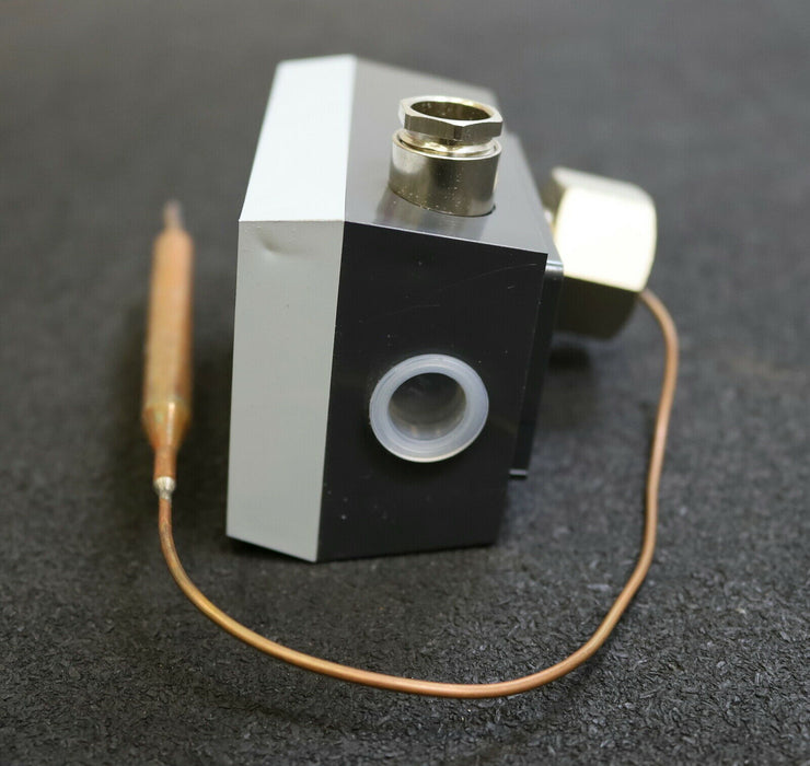 TRAFAG Temperatur-Sensor Typ 6.141.113 380VAC 15A Anschluss 3/4" unbenutzt