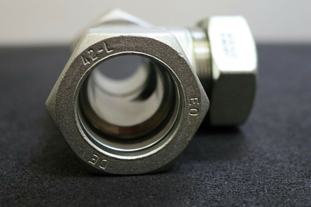ERMETO T-Verschraubung mit 1 Dichtkegel 1 Rohraußen-Ø 42mm