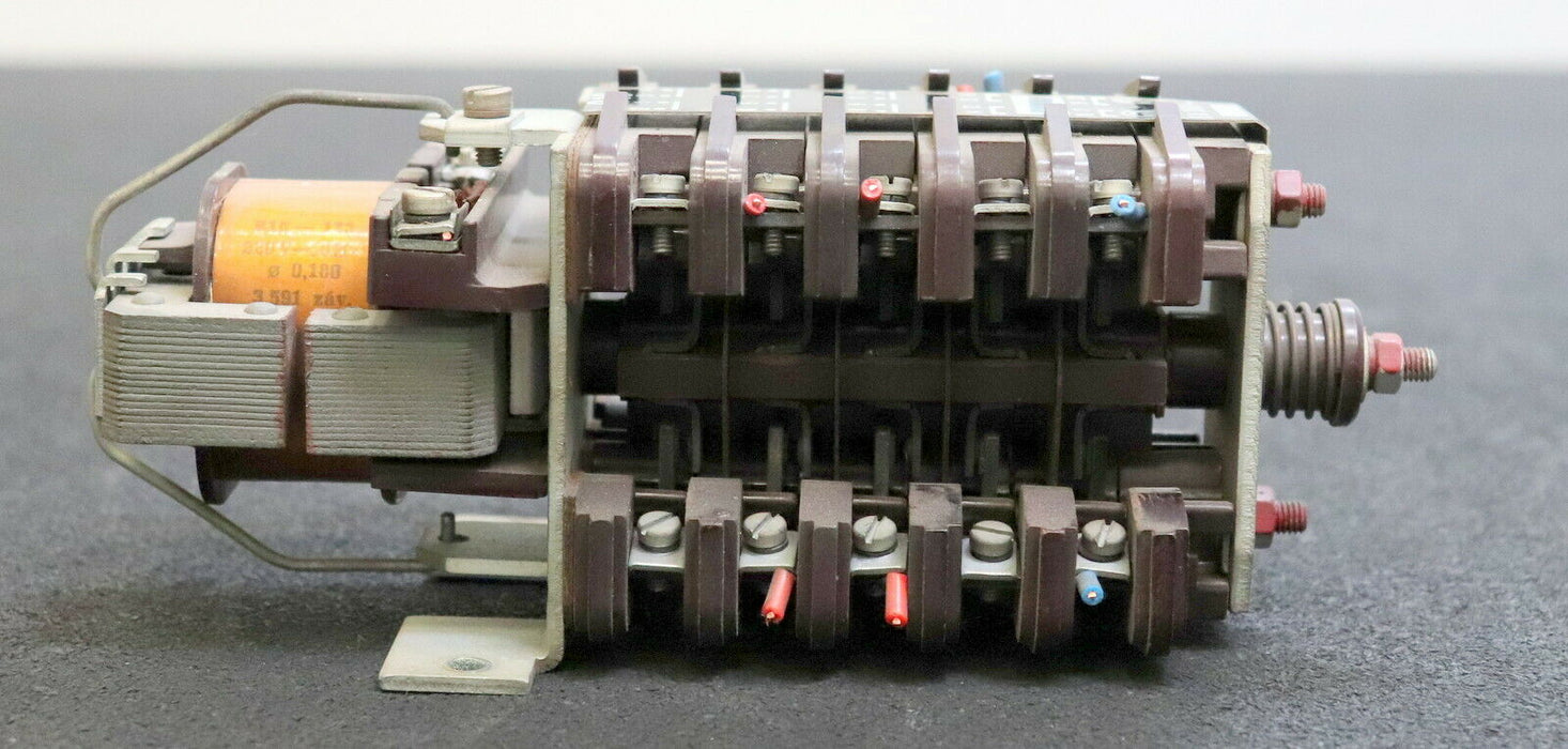 VEB Est Magnetschalter Schalteinheit R10 mit Spule R10-123 6A 380VAC Spule 220V