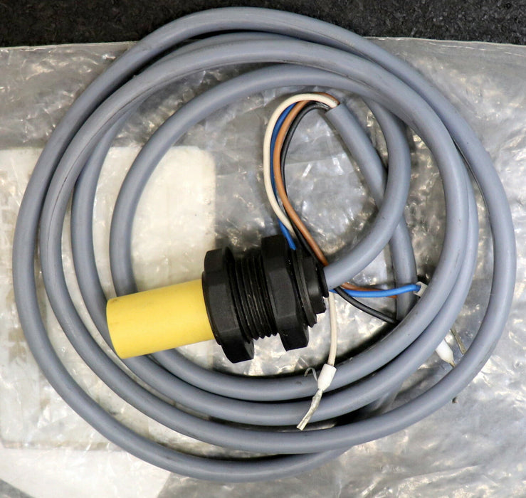 TURCK Induktiver Sensor 2.3705/47 Ident-Nr. 10 0803 10-30VDC 70mA Kabellänge 2m
