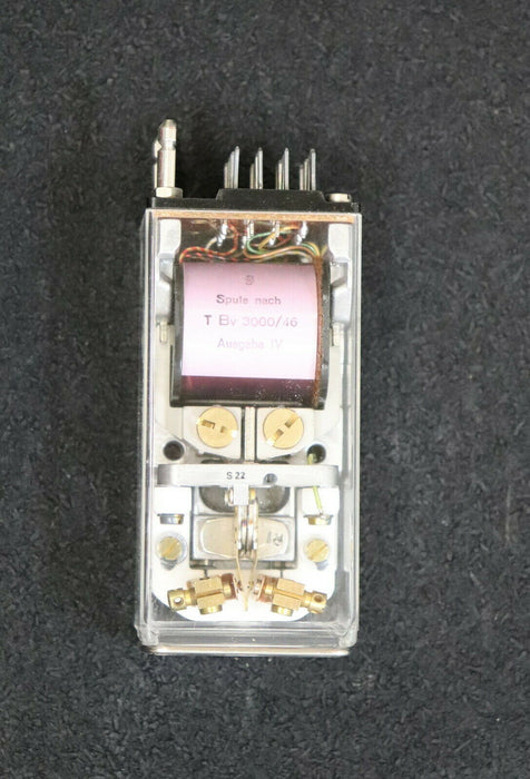 SIEMENS Kleinpolrelais T.rls 67u T.Bv.3702/46 P1-Kappe 8R12 Spule 3000/46