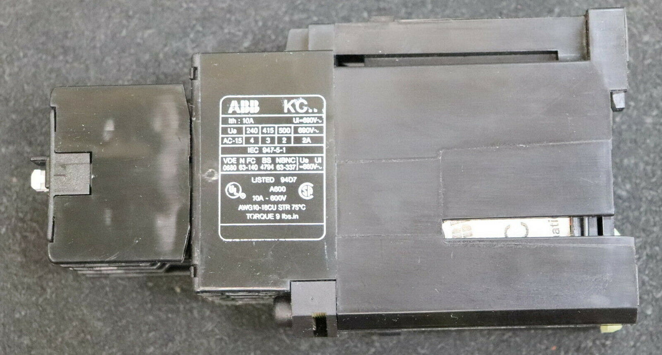 ABB Hilfsschütz KC44E Spule 240VDC Ith=10A Ie=4A-240V AC-11 FPH1423001R3443
