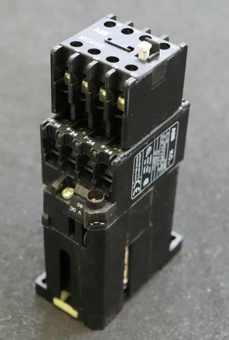 ABB Hilfsschütz KC44E Spule 60VDC Ith=10A Ie=4A-240V AC-15 FPH1423001R0443