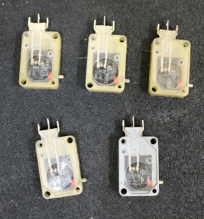 VEB ROBOTRON AUERBACH 5 Stück Kleinst-Mikrotaster Typ CX2 220VAC 4A IP40 5 Stück