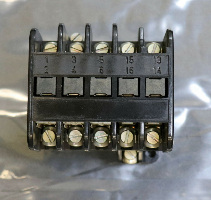 SIEMENS Schütz 16A 3TA2110-0A 550VAC 2S 2NO gebraucht