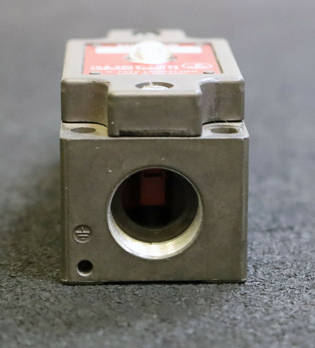 EUCHNER Sicherheitsschalter NZ1VZ-528 E L220 10A 250VAC IP67 unbenutzt