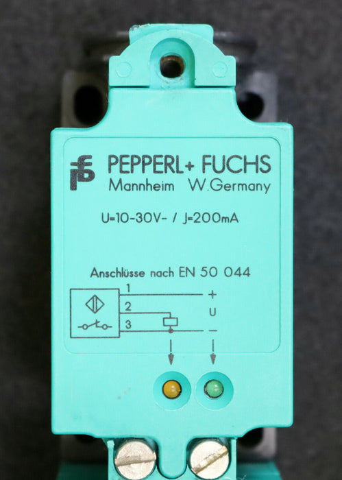 PEPPERL + FUCHS steckbarer Näherungsschalter NJ15+U1+E3 No. 01559S+08272S+15710S