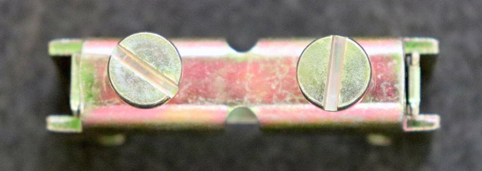 SIEMENS 24 Stück Sammelschienenklemmen für Schienen 40x10 - für 8 HS System