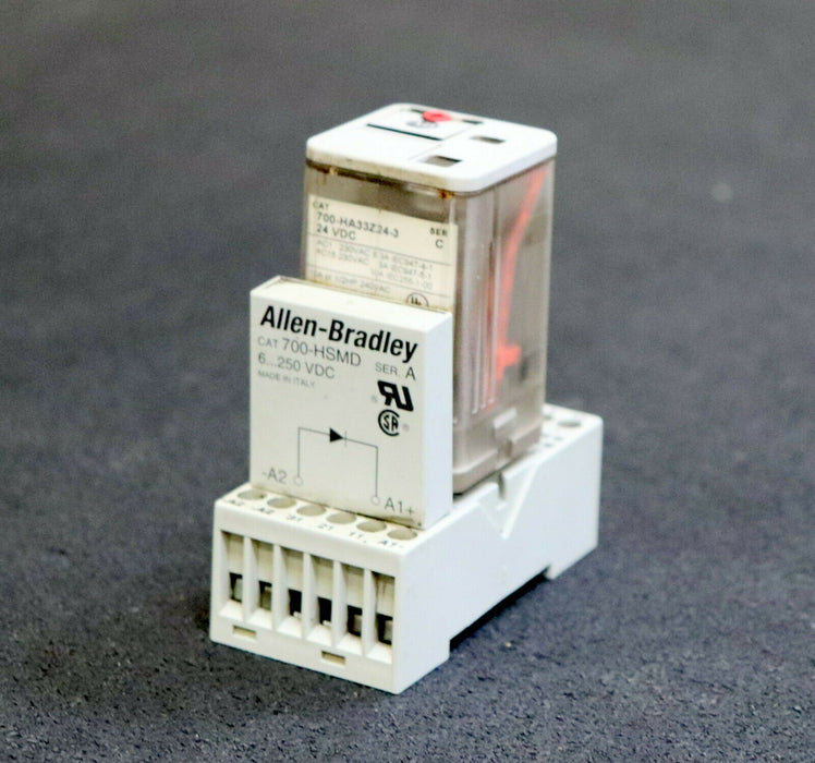 ALLEN-BRADLEY Relais mit Sockel Cat. 700-HA33/24-3 Spulenspannung 24VDC + Sockel