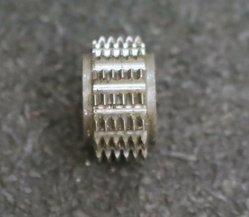 MIKRON Vollstahl-Wälzfräser No. 42907 m= 0,40 ho= 1,20 D5,64 Z12 - Ø18x10xØ8mm