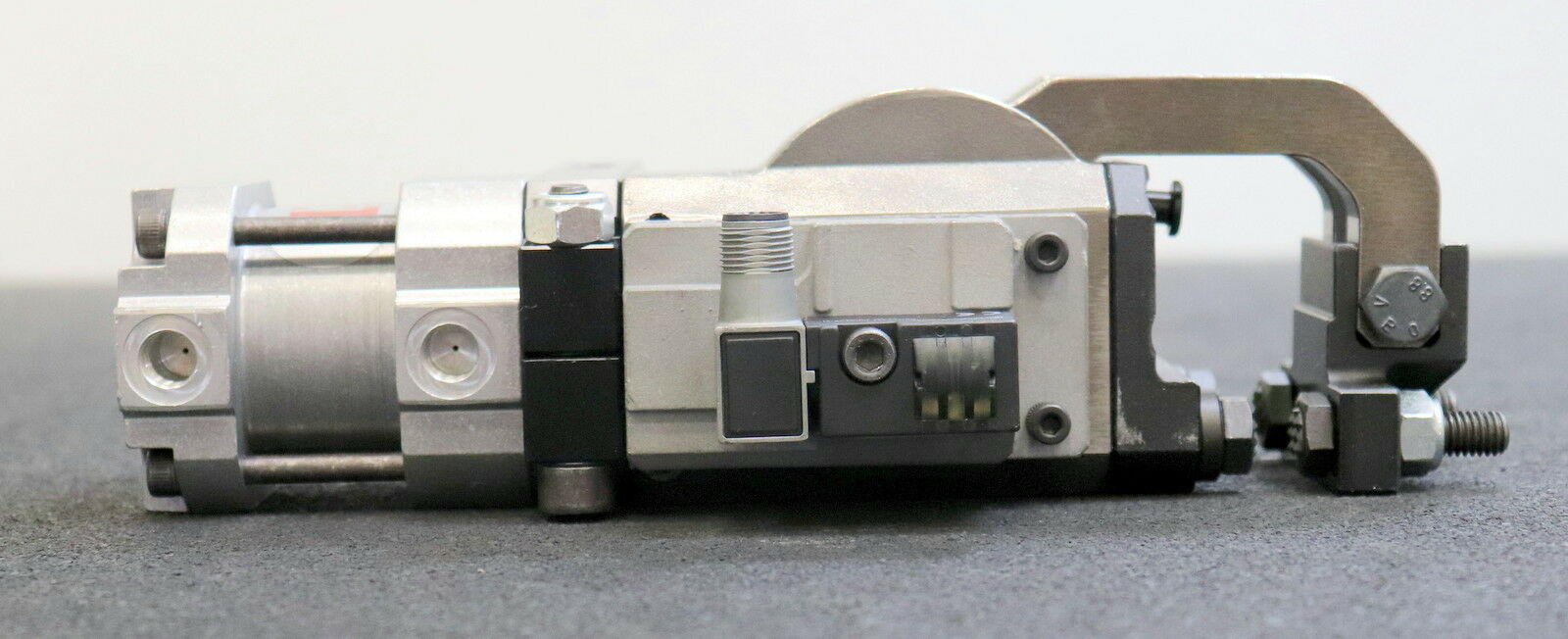 VEP AUTOMATION Flansch-Greifer Greifer-Spanner B40-A2S4-PRA-22,5-A-A ZylinØ 40mm