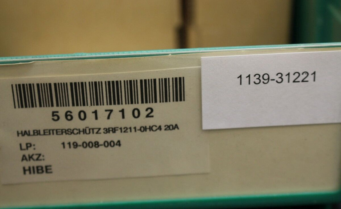 SIEMENS Halbleiterschütz 3RF1211-0HC04 - 5-24VDC-20A-240VAC Nullpunktschaltend